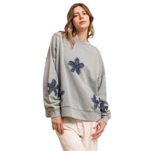 Women's Blue Floral Sweatshirt